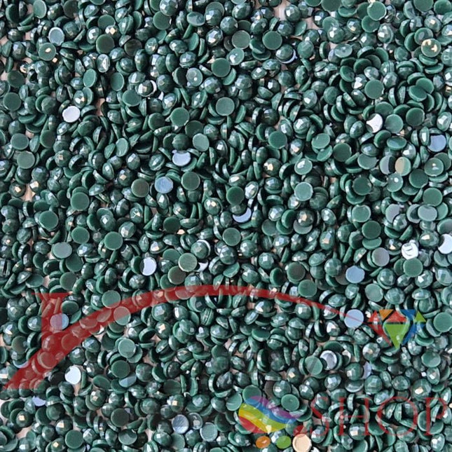 DMC 319 Pistachio Green VY DK - runde Steine - Diamond Painting
