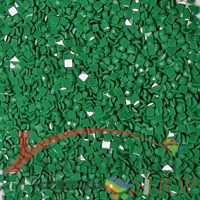 DMC 700 Christmas Green BRIGHT - eckige Steine - Diamond Painting