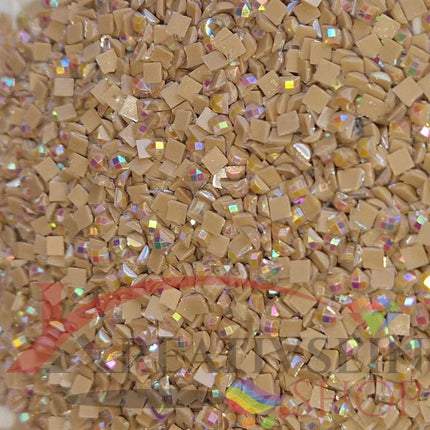 DMC 842 Beige Brown VY LT - eckige Steine - Aurora Borealis (AB) - Diamond Painting