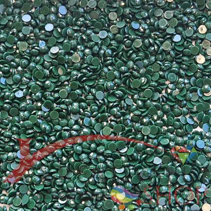 DMC 890 Pistachio Green ULT DK - runde Steine - Diamond Painting